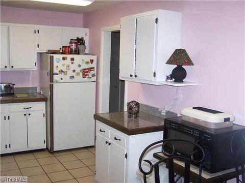 411 Clover, High Point, NC 27262 photo 5