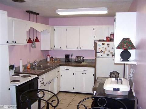 411 Clover, High Point, NC 27262 photo 4