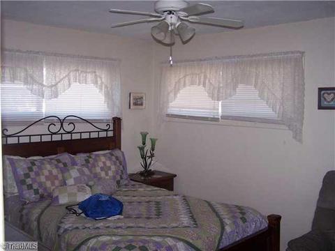 411 Clover, High Point, NC 27262 photo 11