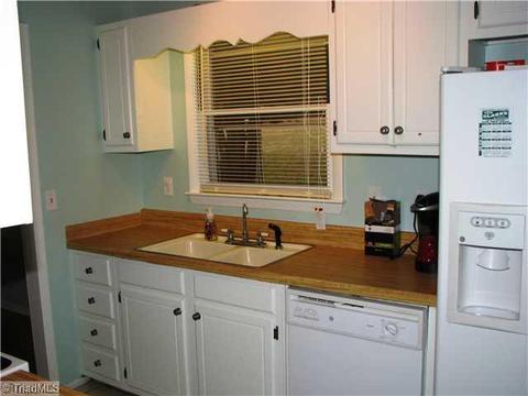 146 Maple Ln, King, NC 27021 photo 4