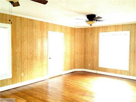 1109 Cedrow Dr, High Point, NC 27260 photo 6
