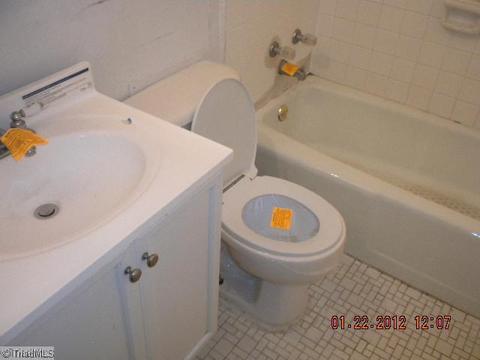 507 Pendleton, High Point, NC 27260 photo 13
