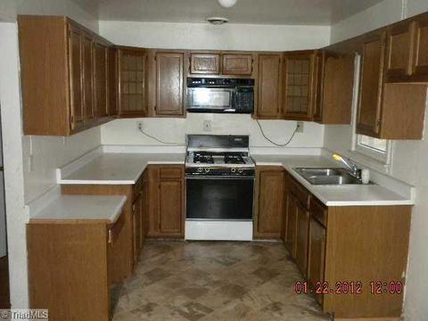 507 Pendleton, High Point, NC 27260 photo 4