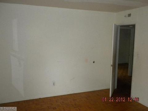 507 Pendleton, High Point, NC 27260 photo 10