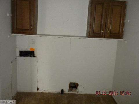507 Pendleton, High Point, NC 27260 photo 6
