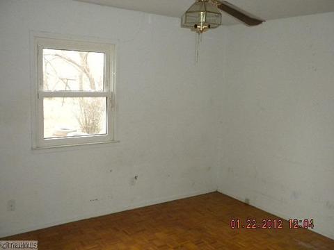 507 Pendleton, High Point, NC 27260 photo 9