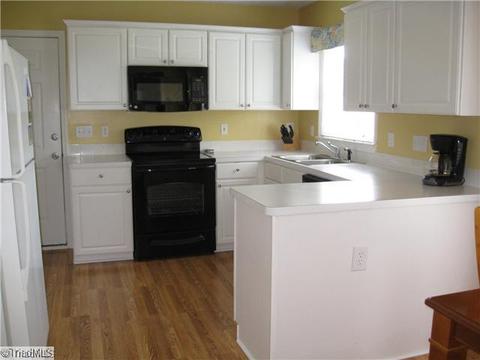 4225 Braddock Rd, High Point, NC 27265 photo 4