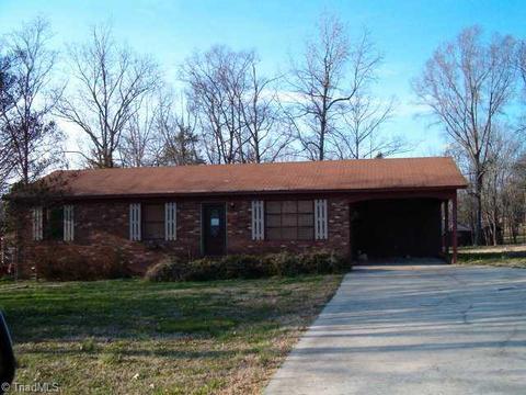 267 Farmbrook Dr, Denton, NC 27239 photo 1