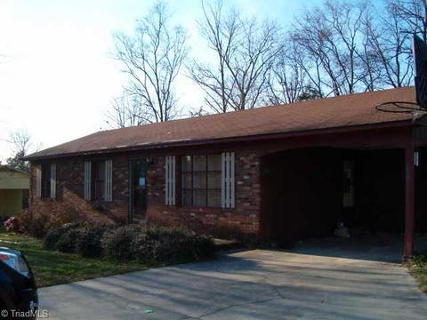 267 Farmbrook Dr, Denton, NC 27239 photo 2