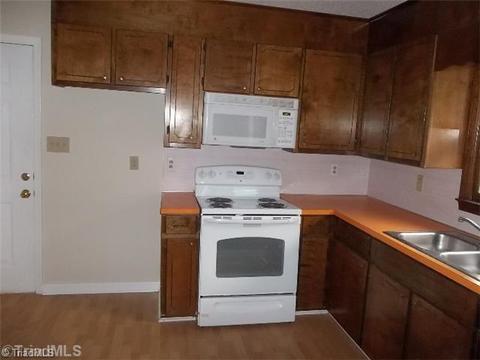 213 Oak Forest Ln, Trinity, NC 27370 photo 3