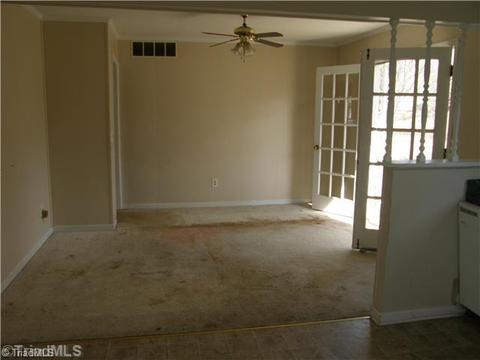 1904 Wickham, High Point, NC 27265 photo 6