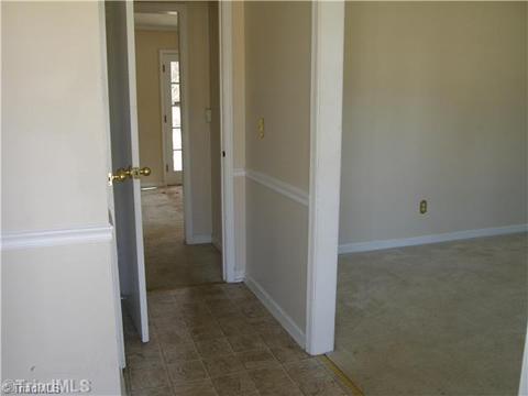 1904 Wickham, High Point, NC 27265 photo 8