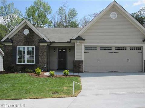 111 Brookbank Ct, Trinity, NC 27370 photo 1