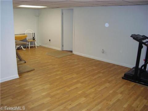 114 Stonebridge, King, NC 27021 photo 12