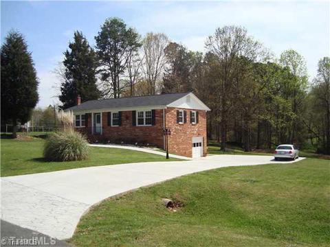 114 Stonebridge, King, NC 27021 photo 1