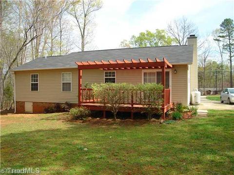 4821 Cashatt, Trinity, NC 27370 photo 2