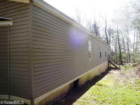 4913 Haystack, Dobson, NC 27017 photo 9