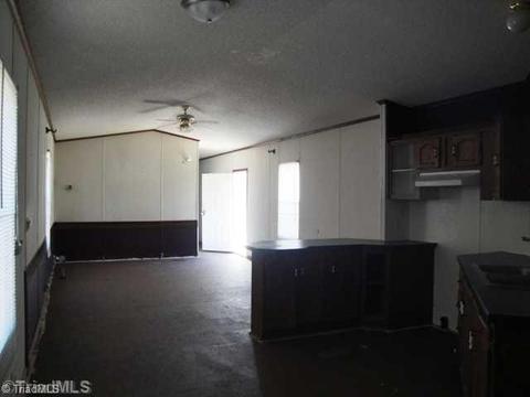 4913 Haystack, Dobson, NC 27017 photo 3