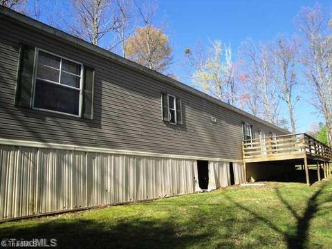 4913 Haystack, Dobson, NC 27017 photo 8