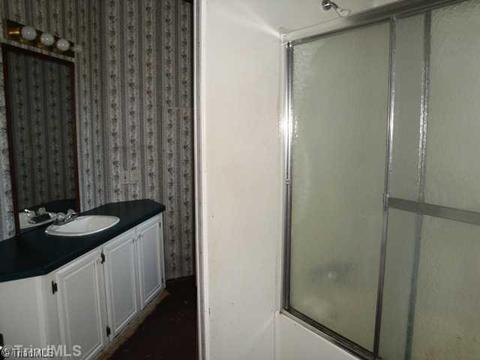 4913 Haystack, Dobson, NC 27017 photo 5