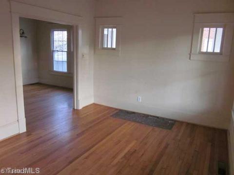 805 Carr, High Point, NC 27262 photo 2
