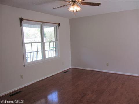 636 Manuel, Mayodan, NC 27027 photo 8