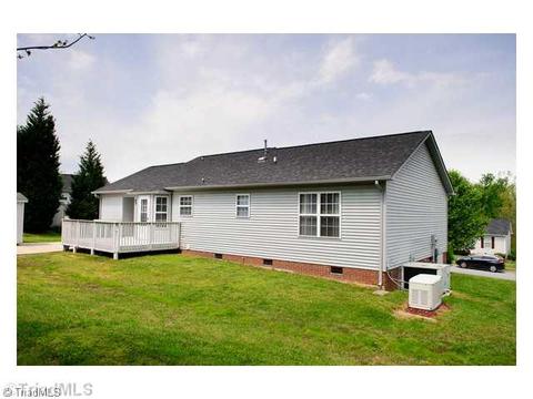 513 Three Oaks, High Point, NC 27265 photo 11