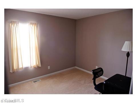 513 Three Oaks, High Point, NC 27265 photo 7