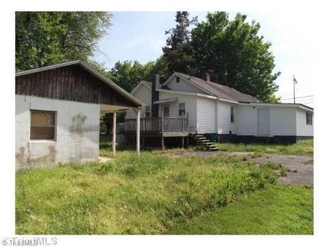 503 Main, Dobson, NC 27017 photo 9