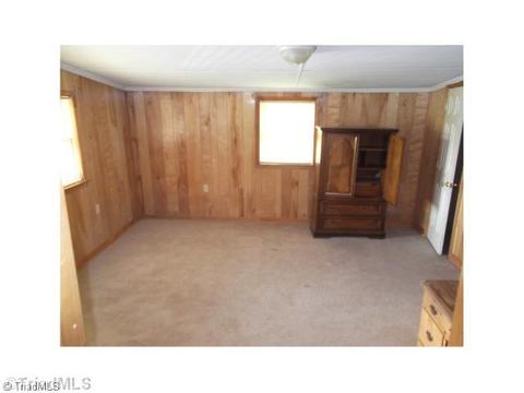 503 Main, Dobson, NC 27017 photo 4