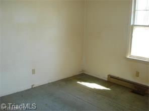 321 Dameron St, Eden, NC 27288 photo 6