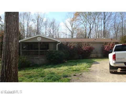 1205 Tutlohr, Trinity, NC 27370 photo 2