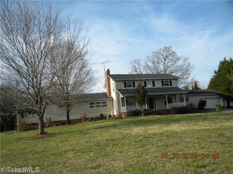 454 Stroud Ml, Harmony, NC 28634 photo 2