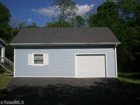 4736 Alpine Dr, Trinity, NC 27370 photo 3