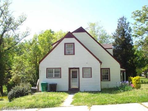 1446 Cedrow Dr, High Point, NC 27260 photo 3