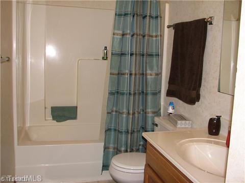93 Lanning Dr, Denton, NC 27239 photo 7