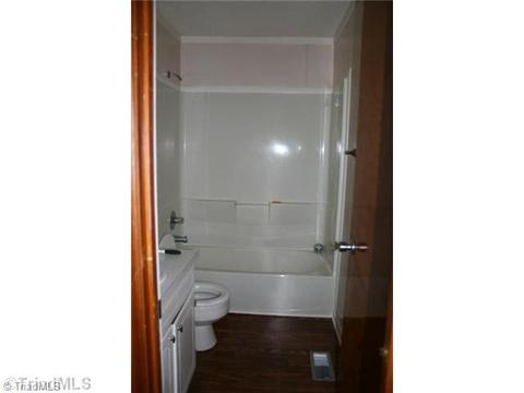 326 Roosevelt Dr, Ridgeway, VA 24148 photo 8