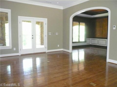 422 Deer Path Ln, Eden, NC 27288 photo 2