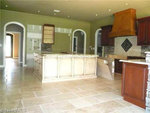 422 Deer Path Ln, Eden, NC 27288 photo 3