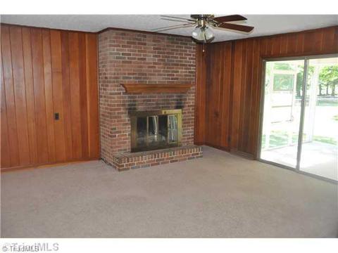 2621 Farmbrook Rd, Winston Salem, NC 27103 photo 3