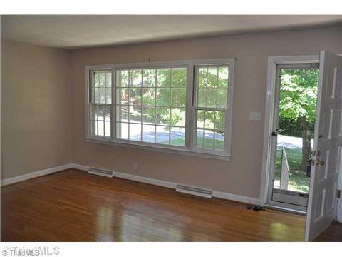 2621 Farmbrook Rd, Winston Salem, NC 27103 photo 5