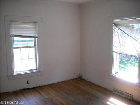 309 Phillips Ave, High Point, NC 27262 photo 3