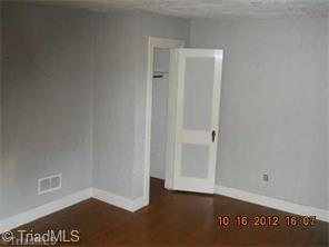 135 Underhill St, High Point, NC 27260 photo 8