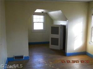135 Underhill St, High Point, NC 27260 photo 5