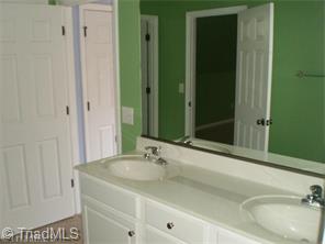 726 Barrocliff Rd, Clemmons, NC 27012 photo 9