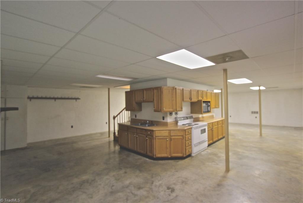2830 Fleming, Greensboro, NC 27410 photo 24