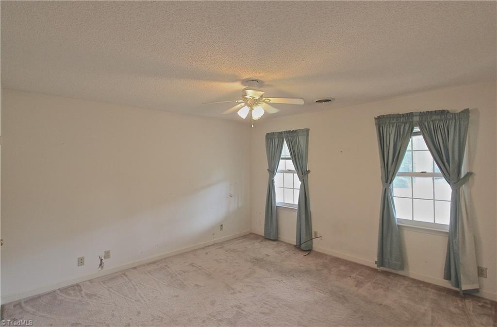 2830 Fleming, Greensboro, NC 27410 photo 18