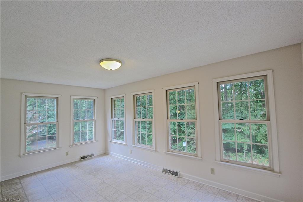 2830 Fleming, Greensboro, NC 27410 photo 15