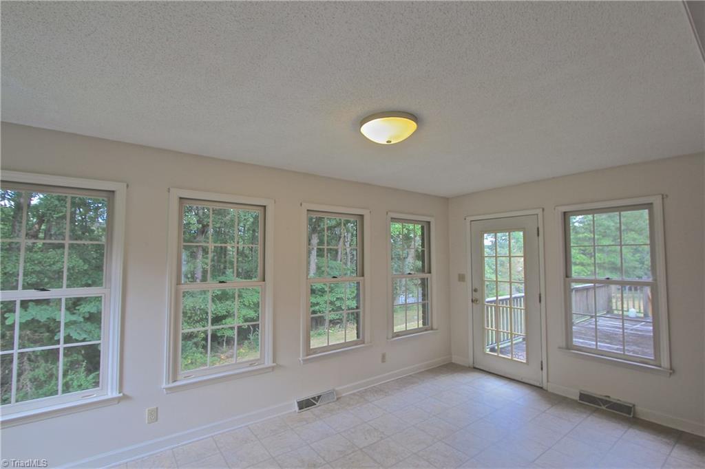 2830 Fleming, Greensboro, NC 27410 photo 14