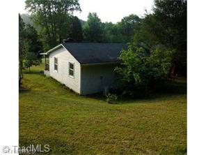 1256 Forge Ml, King, NC 27021 photo 4